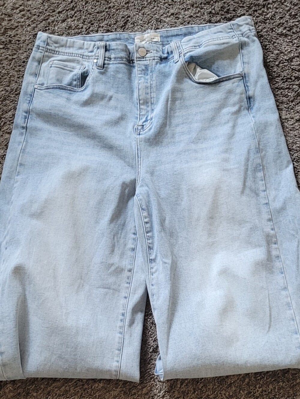 Plus Size Risen Light Blue Wide-Leg Frayed Hem Jeans Size 3x or 24W - Picture 6 of 11